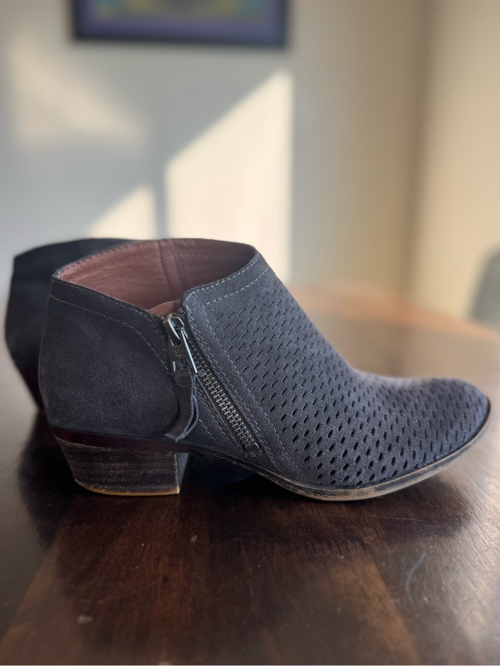 Lucky Brand Black Perforated Suede leather Ankle Booties with Side Zip size 8